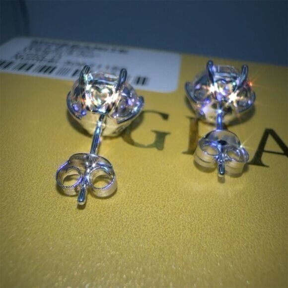 3 CT Moissanite Stud Earrings Silver Round Cut Lab-Created - Picture 5 of 6
